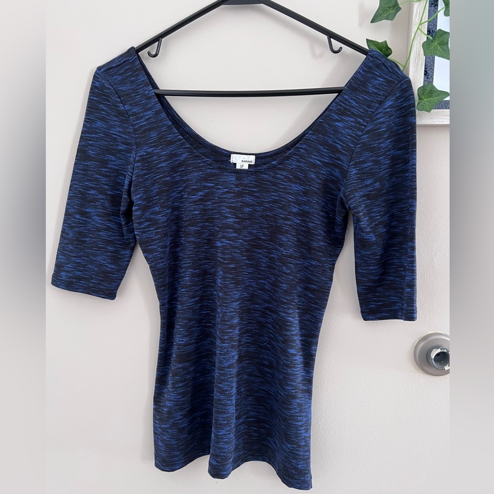 Heathered navy Garage top 💙